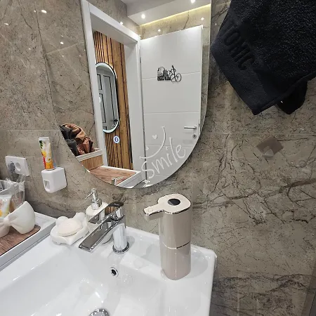 Stan Na Dan Centar 2 Daire Bijeljina